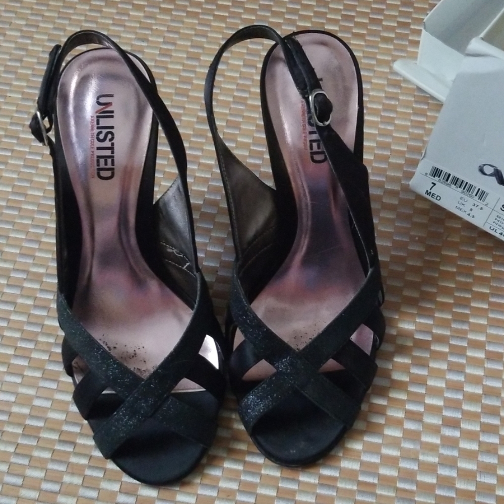 Unlisted Size 7 Store Front SA Black w/Glitter